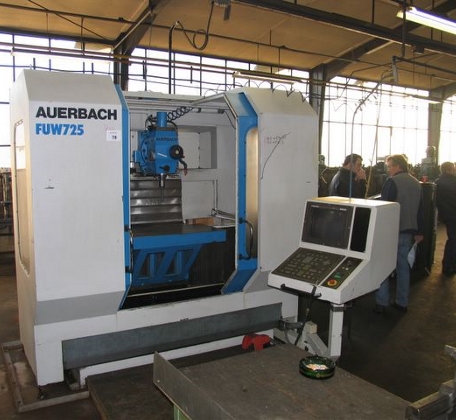 CNC universal tool milling machine make AUERBACH type FUW 725