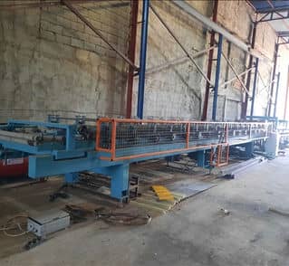 Roll form line trapeze