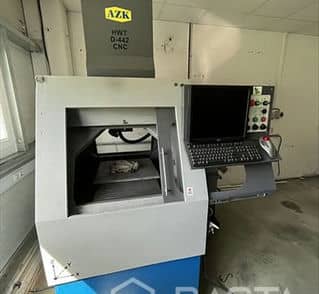 HWT D-442 CNC (year 2007) 3axis Vertical Machining Center