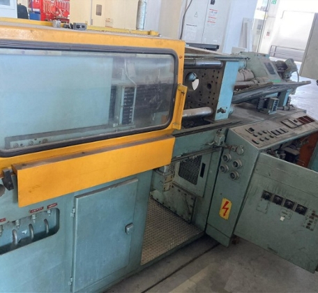 DEMAG 50 PLASTIC INJECTION