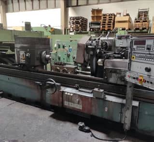 CYLINDRICAL GRINDING MACHINE TOS BUC 63 A X 3000