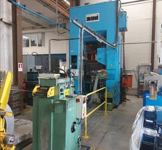 Mechanical Press ZANI 300 ton with feeder line