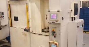 Plasma-Welding Unit with Robot AX-H3 | OTC/Almega