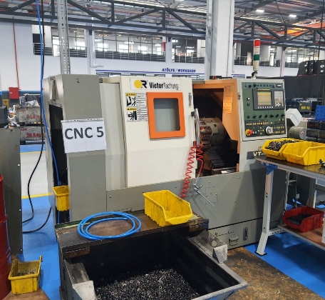 2011 Victor Plus 20 Cnc lathe, indistinguishable from new