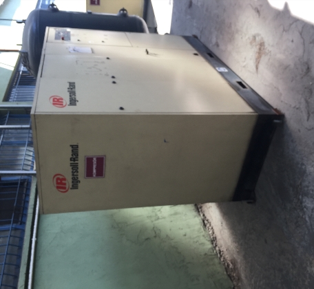 COMPRESSOR AIR TANK AND DRYER